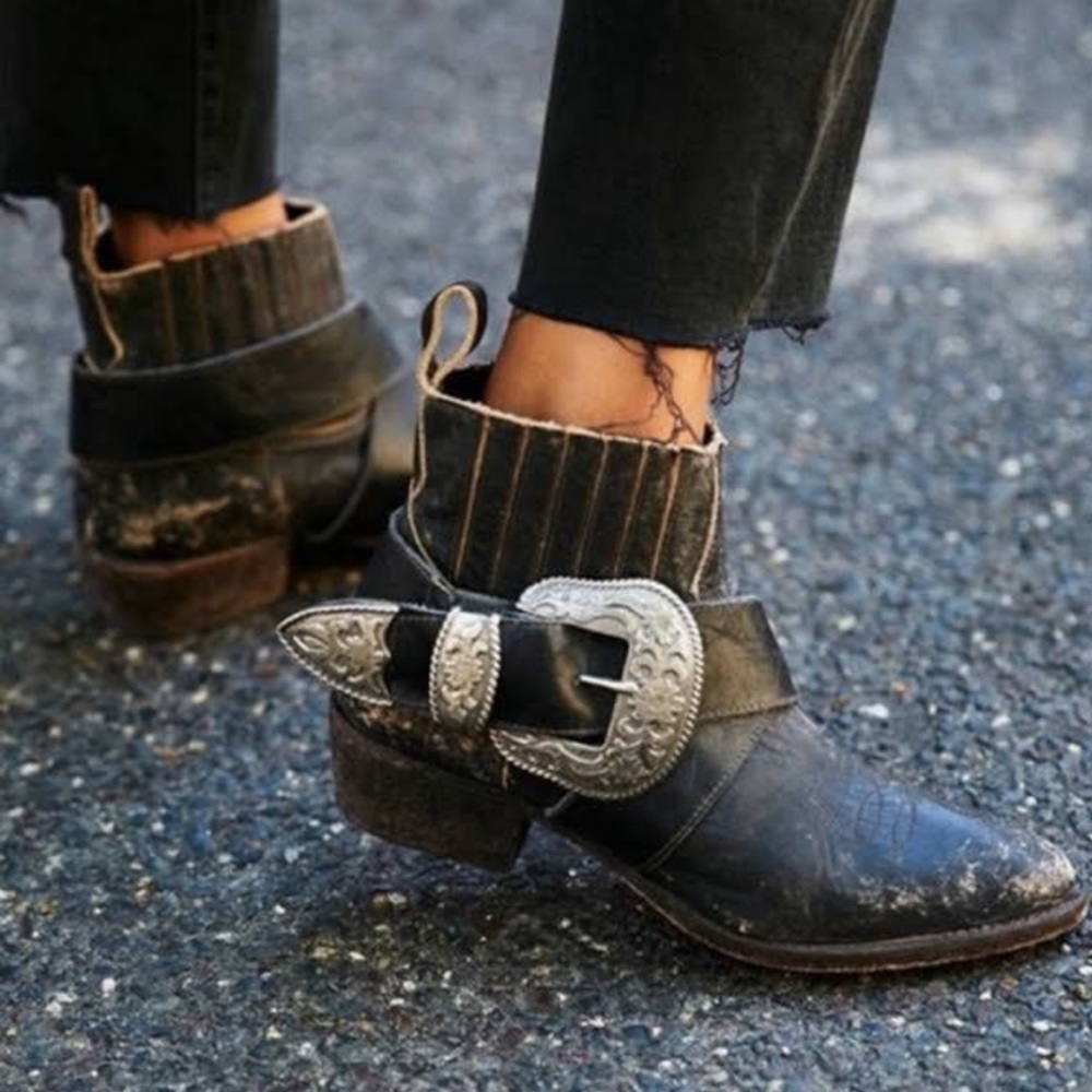 Understated Matisse Bitchin Biker Boots
